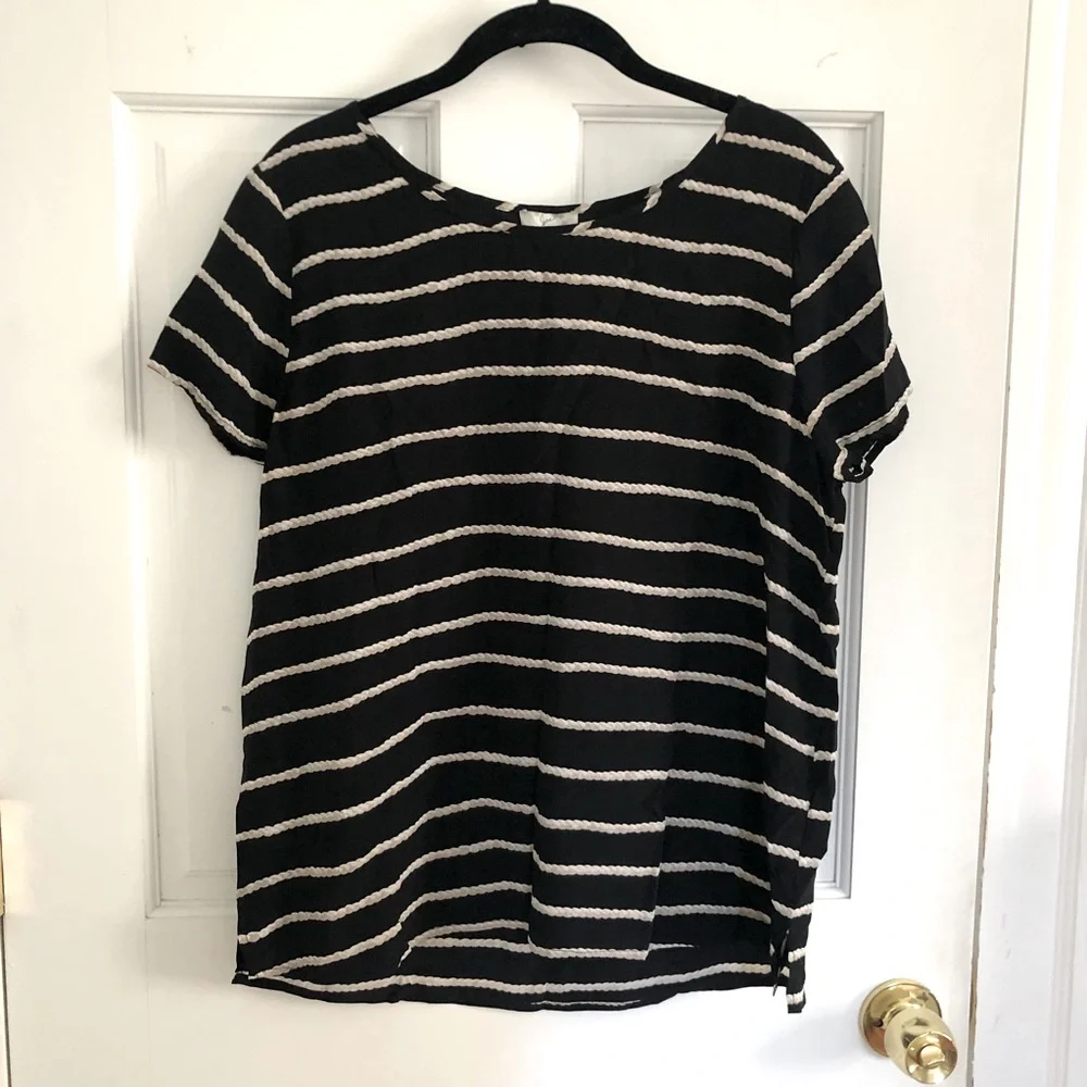Joie Black and Tan Rope Print Silk Short Sleeve Blouse - Picture 1 of 6